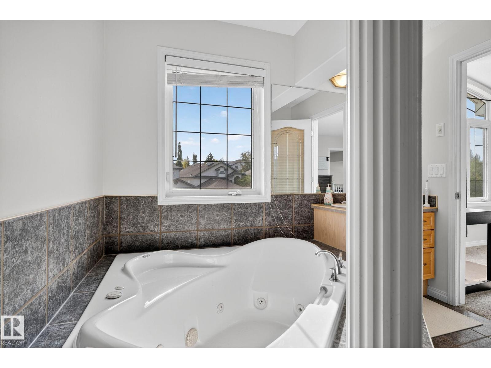 13 Orchid Cr, Sherwood Park, Alberta  T8H 2E1 - Photo 27 - E4459012