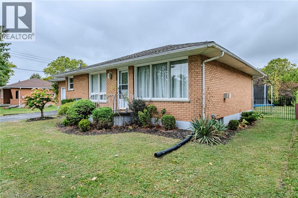 195 Connaught Avenue, Delhi, Ontario  N4B 1L2 - Photo 3 - 40771763