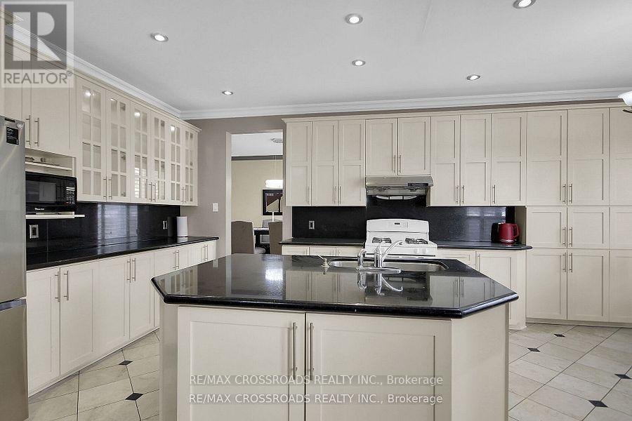 10 Tierney Drive, Ottawa, Ontario  K2J 4W2 - Photo 16 - X12298098