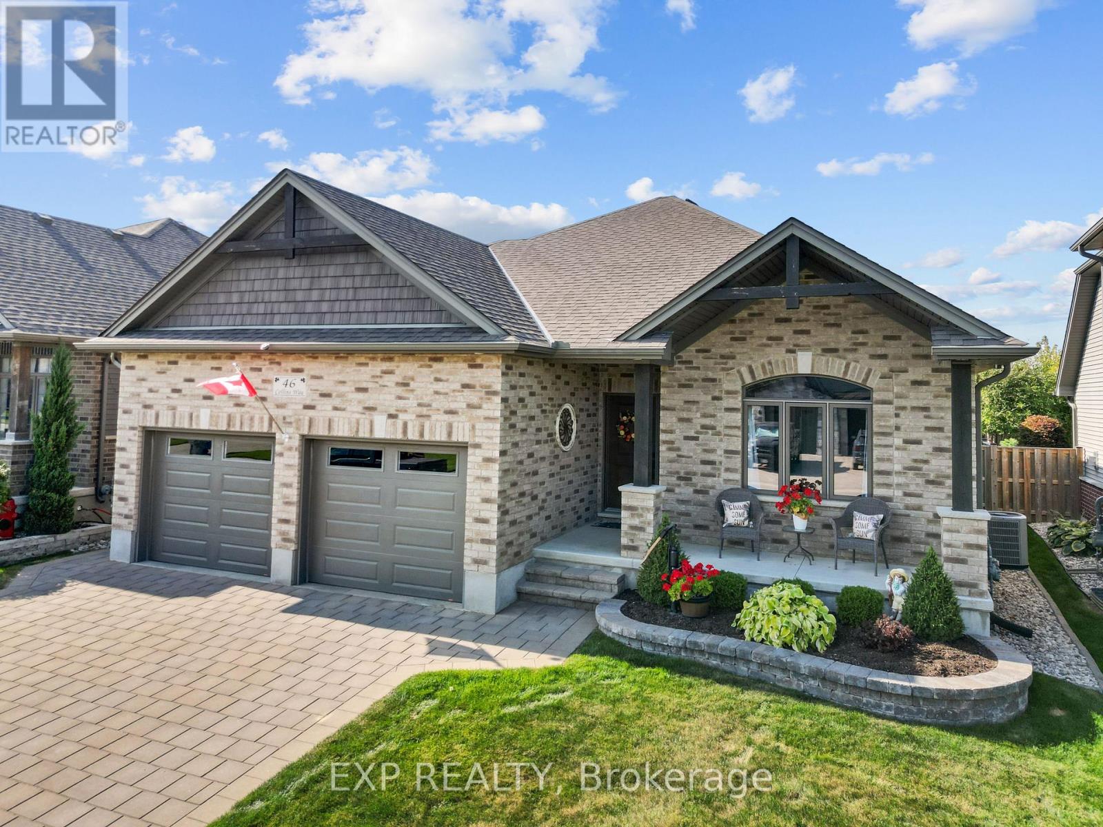 46 Collins Way, Strathroy-Caradoc, Ontario  N7G 0E5 - Photo 2 - X12420507