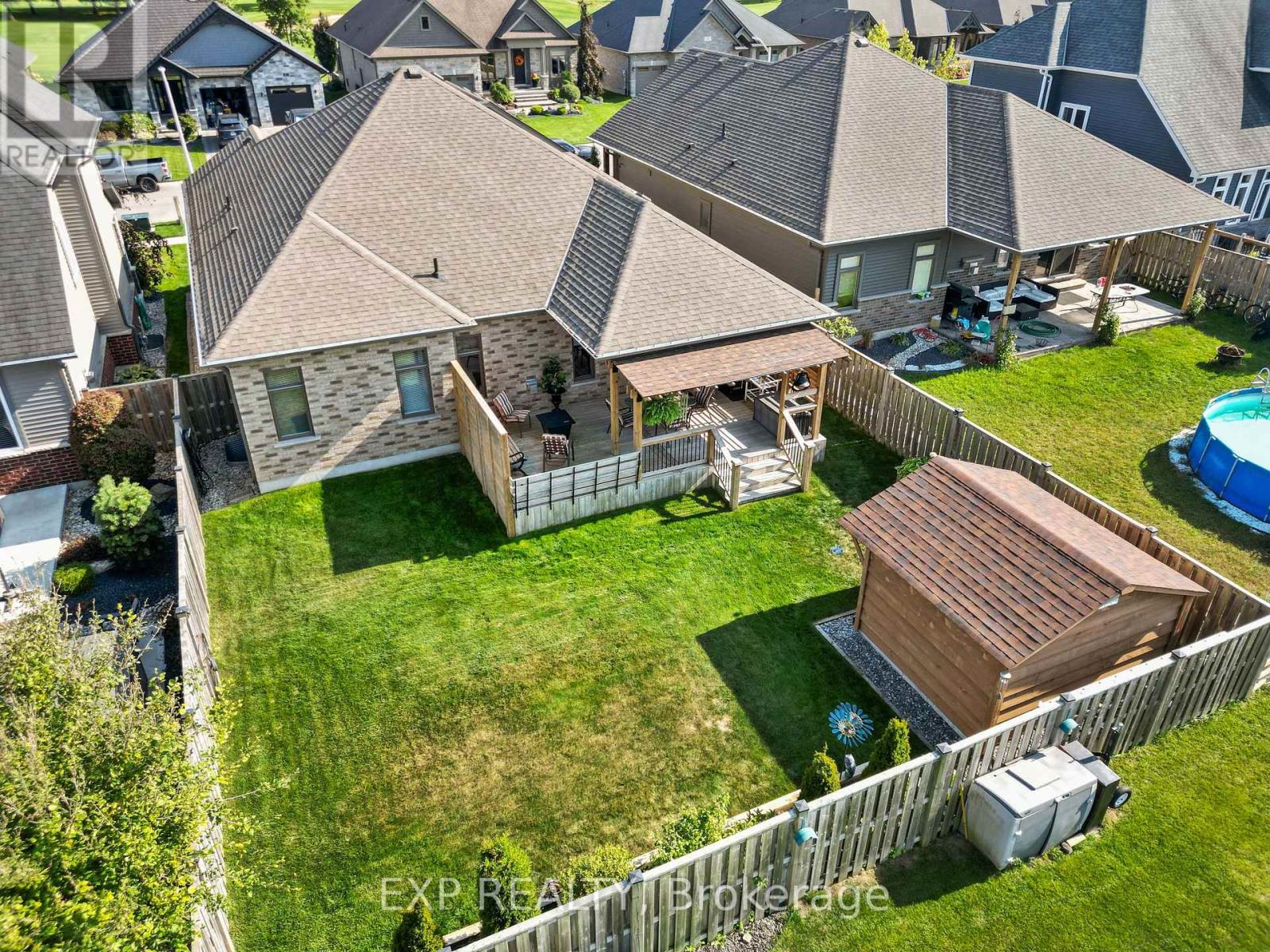 46 Collins Way, Strathroy-Caradoc, Ontario  N7G 0E5 - Photo 3 - X12420507