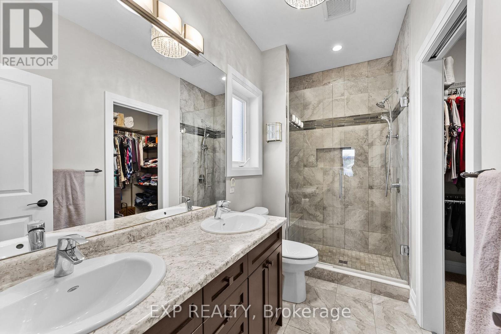 46 Collins Way, Strathroy-Caradoc, Ontario  N7G 0E5 - Photo 34 - X12420507