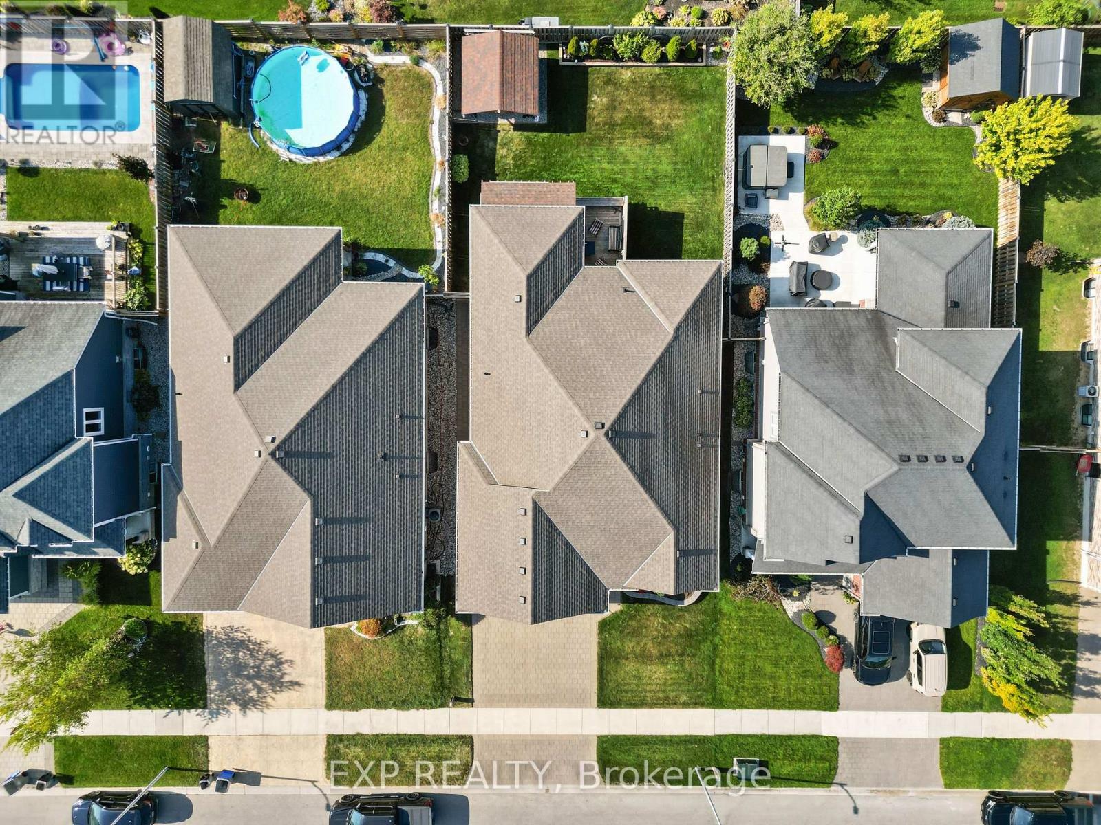 46 Collins Way, Strathroy-Caradoc, Ontario  N7G 0E5 - Photo 4 - X12420507