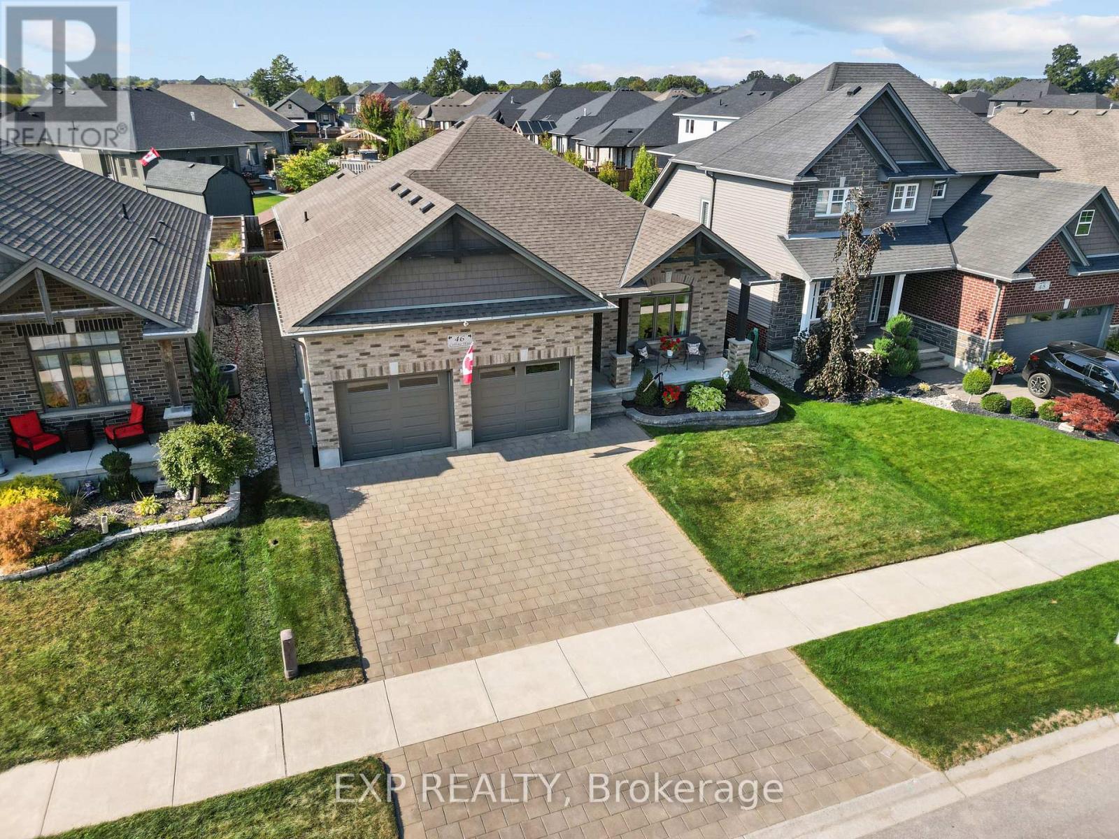 46 Collins Way, Strathroy-Caradoc, Ontario  N7G 0E5 - Photo 5 - X12420507