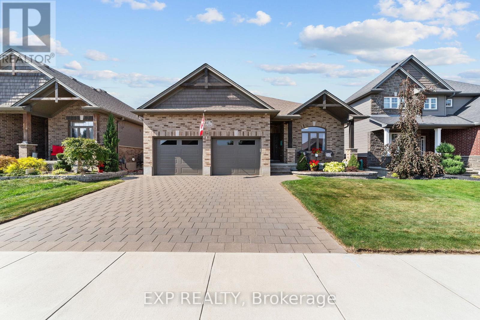 46 Collins Way, Strathroy-Caradoc, Ontario  N7G 0E5 - Photo 6 - X12420507
