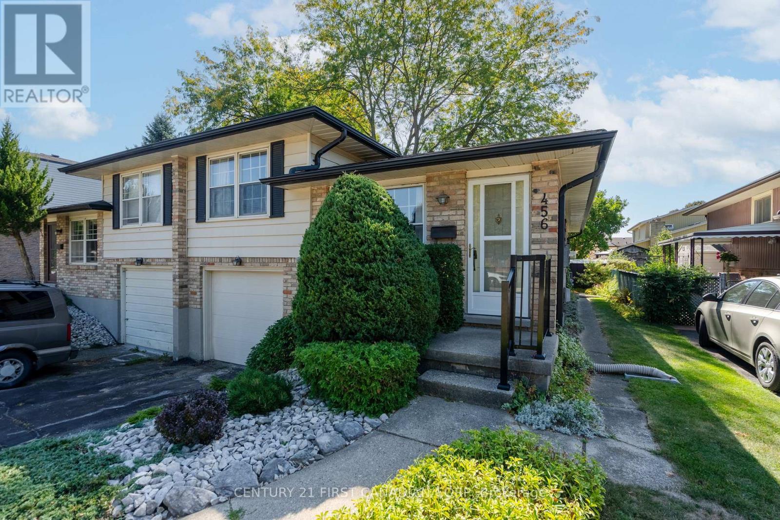 456 MAPLE STREET, Strathroy-Caradoc, Ontario