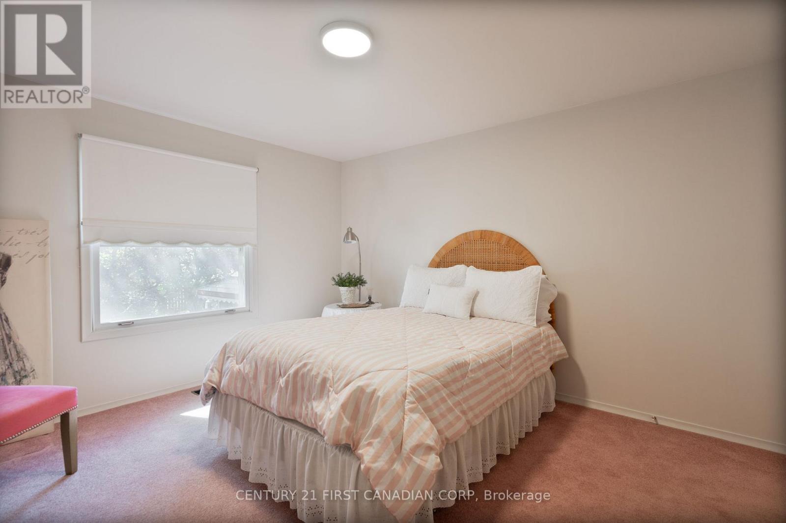 456 Maple Street, Strathroy-Caradoc, Ontario  N7G 3N1 - Photo 15 - X12420513