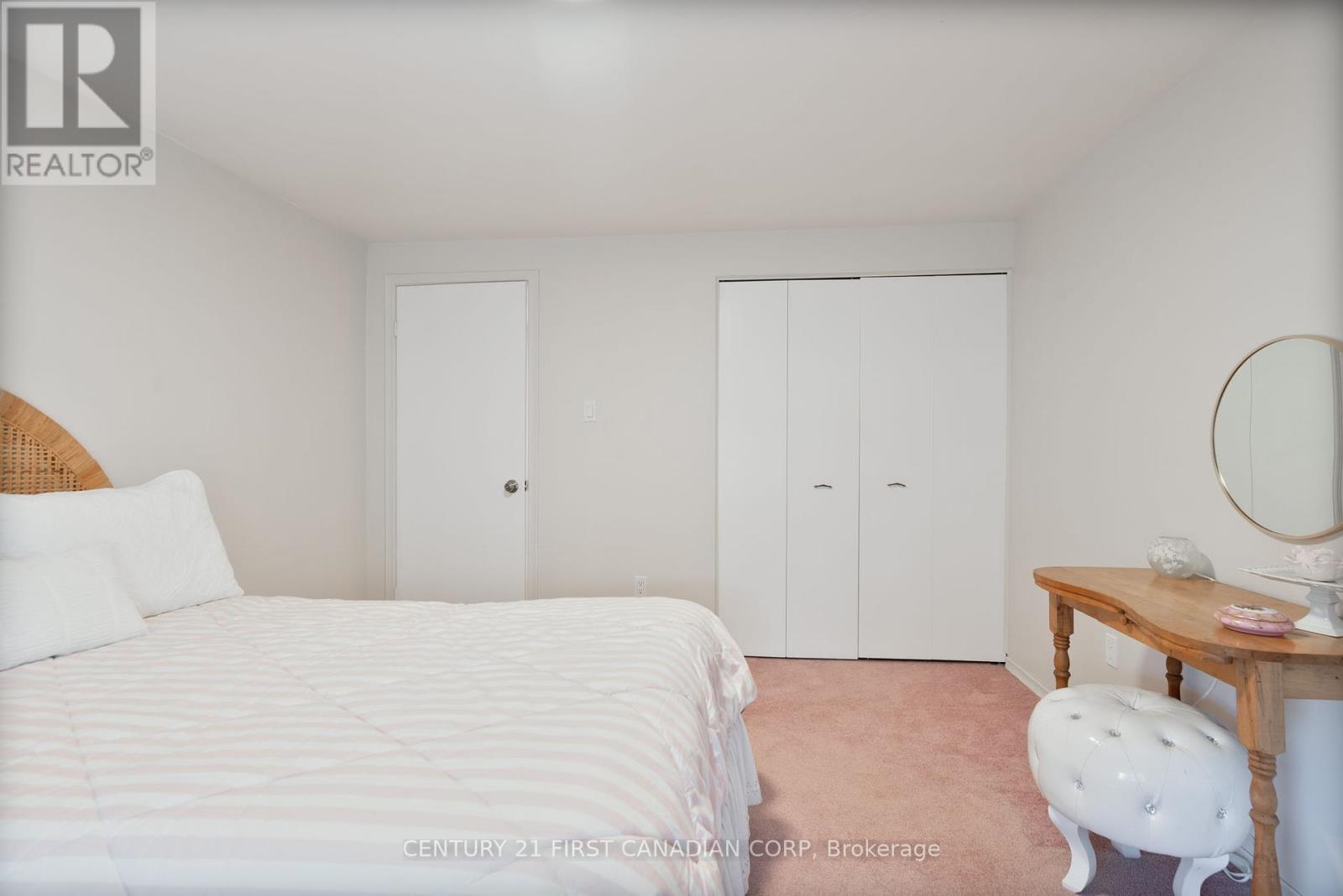 456 Maple Street, Strathroy-Caradoc, Ontario  N7G 3N1 - Photo 16 - X12420513