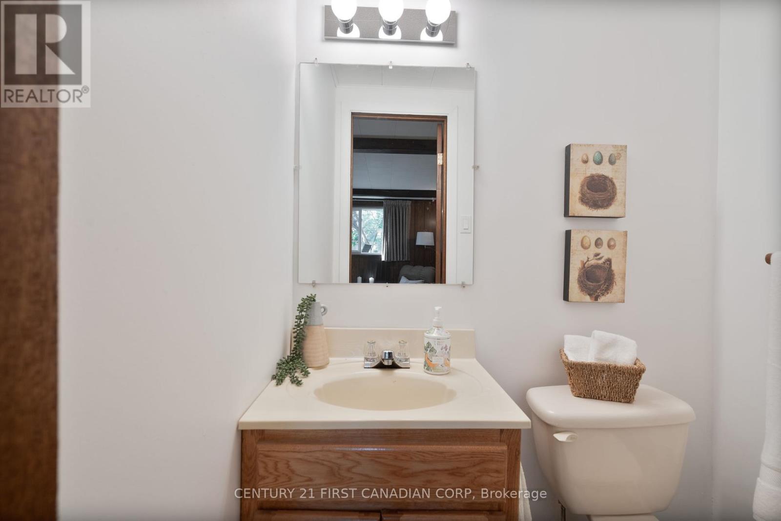 456 Maple Street, Strathroy-Caradoc, Ontario  N7G 3N1 - Photo 24 - X12420513