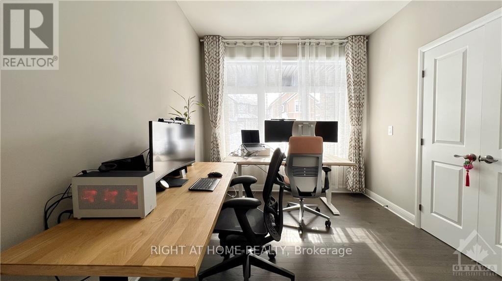 505 Breccia Heights, Ottawa, Ontario  K2T 0L6 - Photo 2 - X12420485