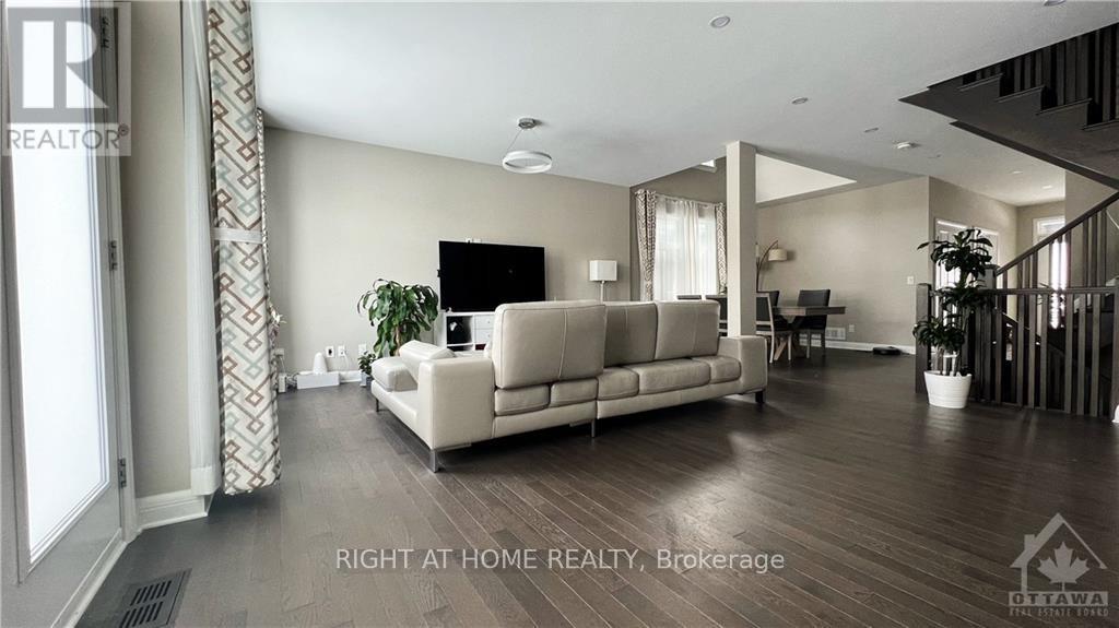 505 Breccia Heights, Ottawa, Ontario  K2T 0L6 - Photo 5 - X12420485