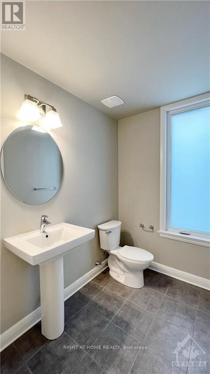 505 Breccia Heights, Ottawa, Ontario  K2T 0L6 - Photo 9 - X12420485