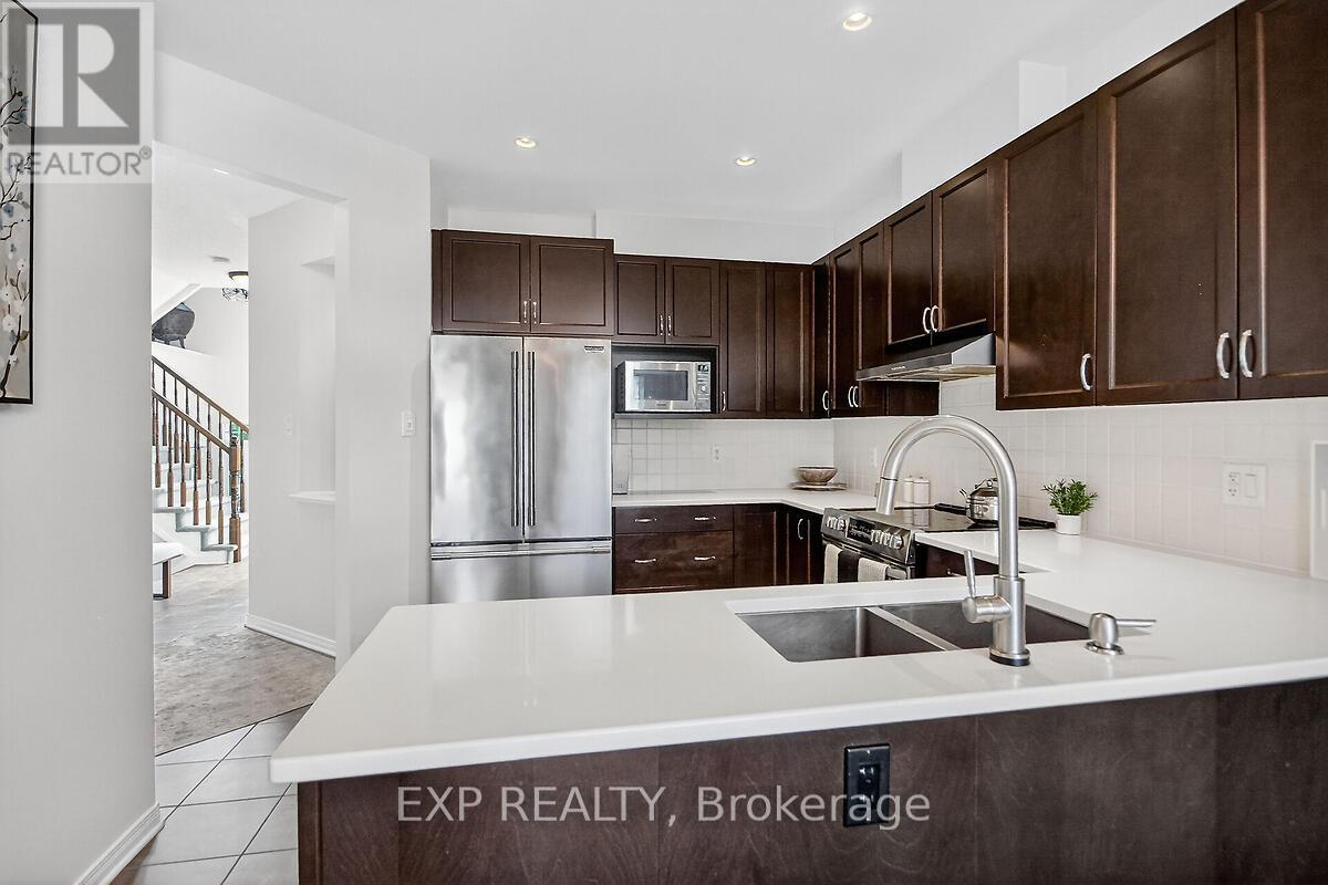 295 Harthill Way, Ottawa, Ontario  K2J 0P3 - Photo 14 - X12420515