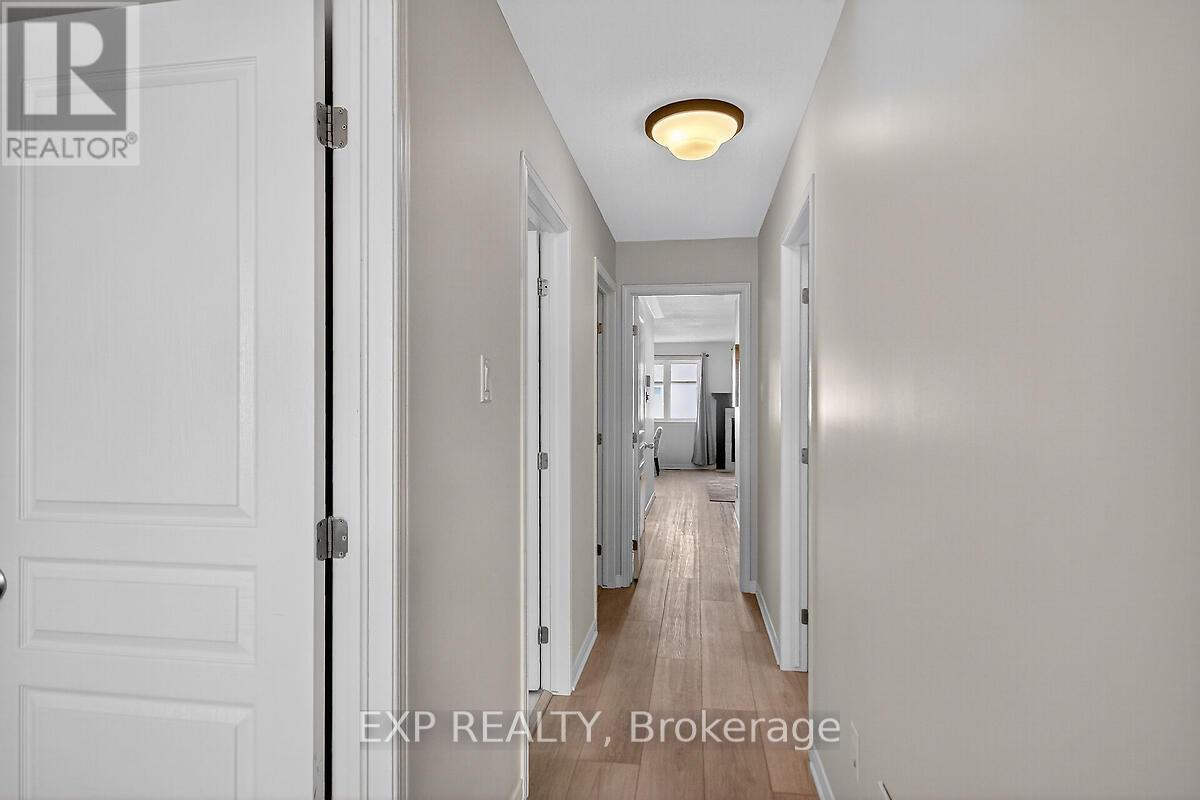295 Harthill Way, Ottawa, Ontario  K2J 0P3 - Photo 25 - X12420515