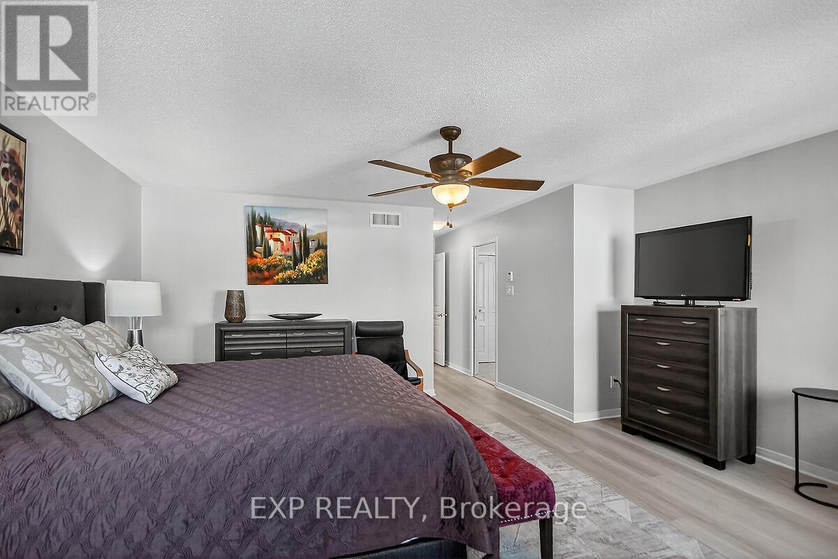 295 Harthill Way, Ottawa, Ontario  K2J 0P3 - Photo 29 - X12420515