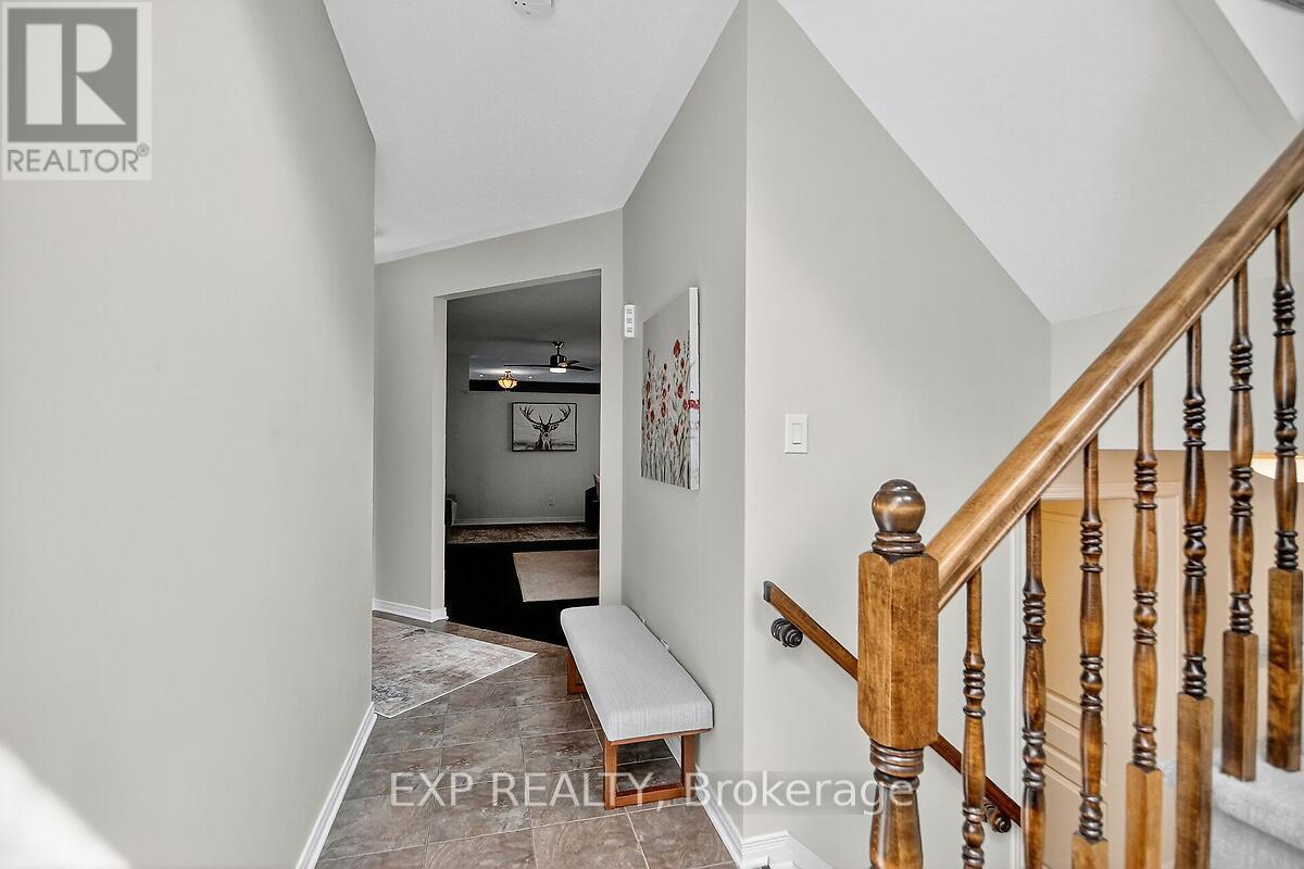 295 Harthill Way, Ottawa, Ontario  K2J 0P3 - Photo 6 - X12420515