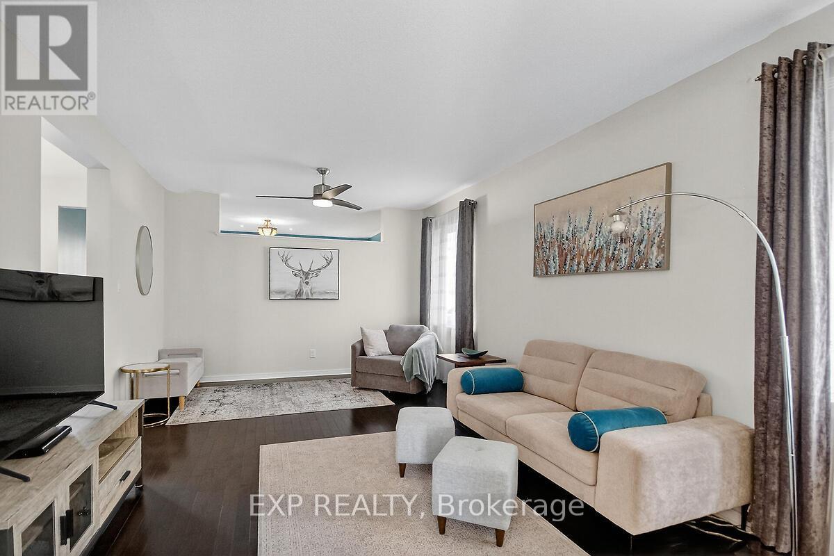 295 Harthill Way, Ottawa, Ontario  K2J 0P3 - Photo 8 - X12420515