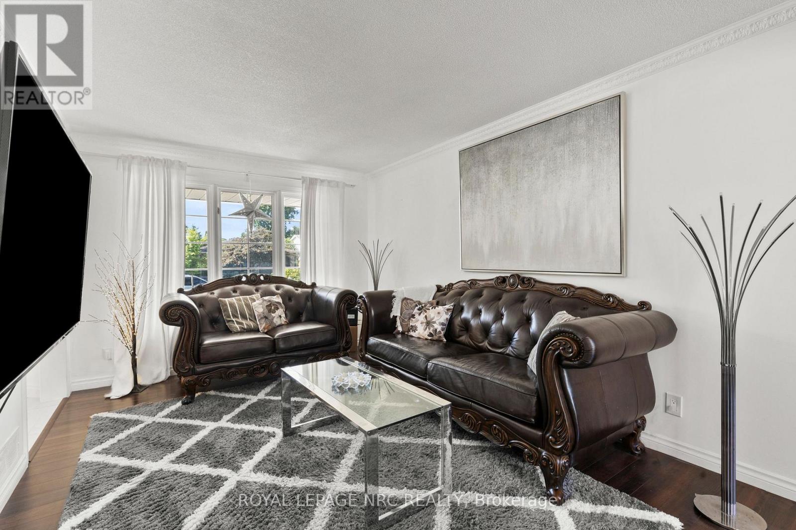 86 Huntington Lane, St. Catharines, Ontario  L2S 3R6 - Photo 7 - X12420521