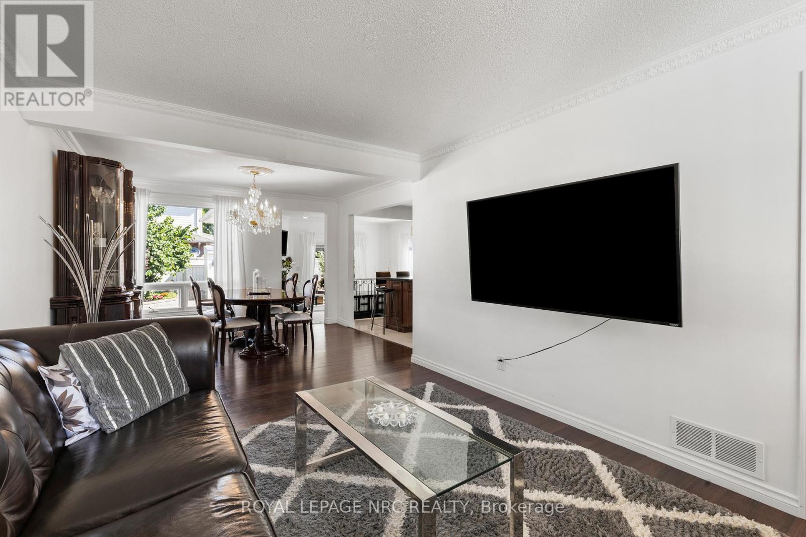 86 Huntington Lane, St. Catharines, Ontario  L2S 3R6 - Photo 9 - X12420521