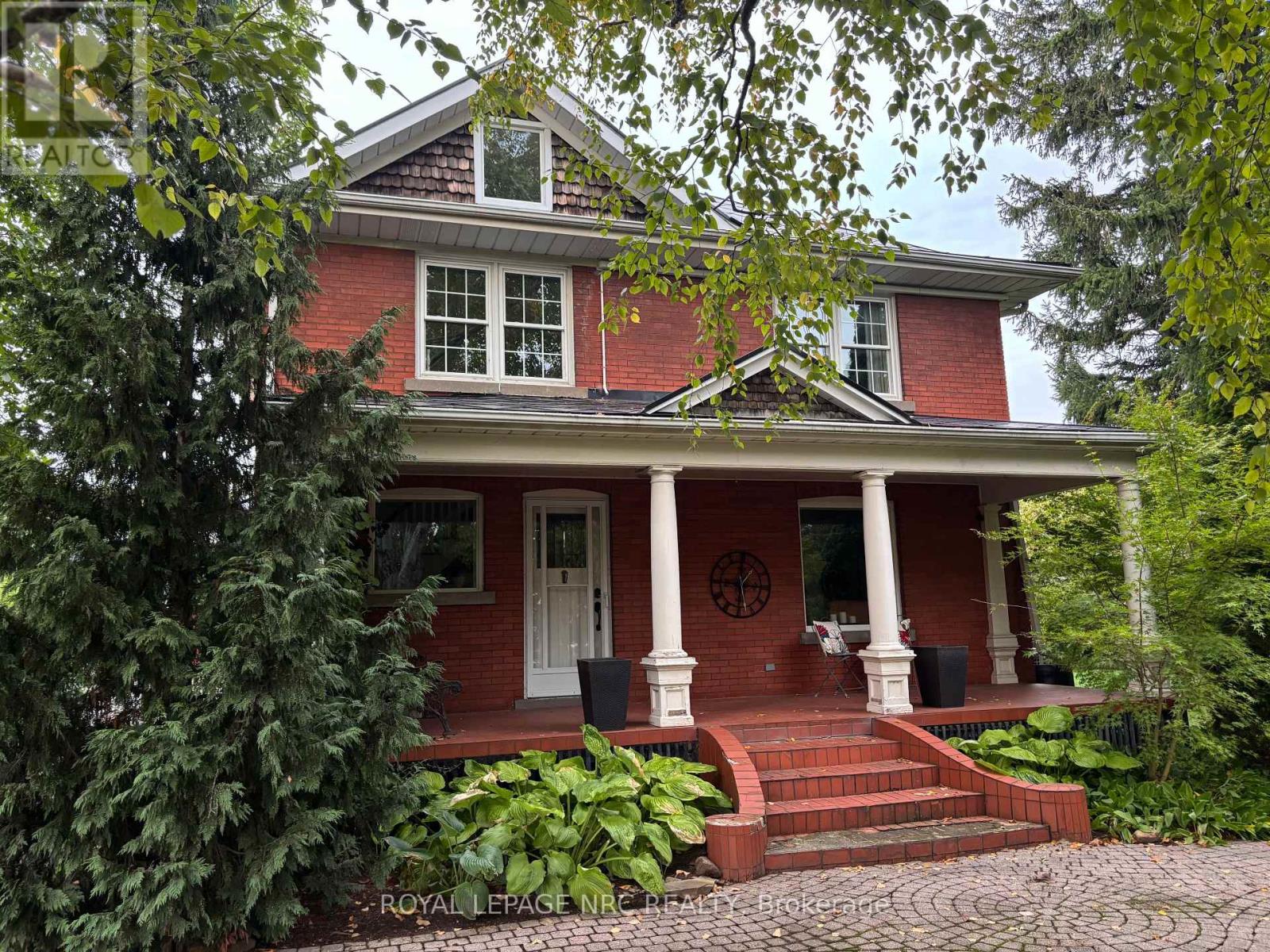 326 Lakeshore Road, Niagara-On-The-Lake, Ontario  L0S 1J0 - Photo 1 - X12420534