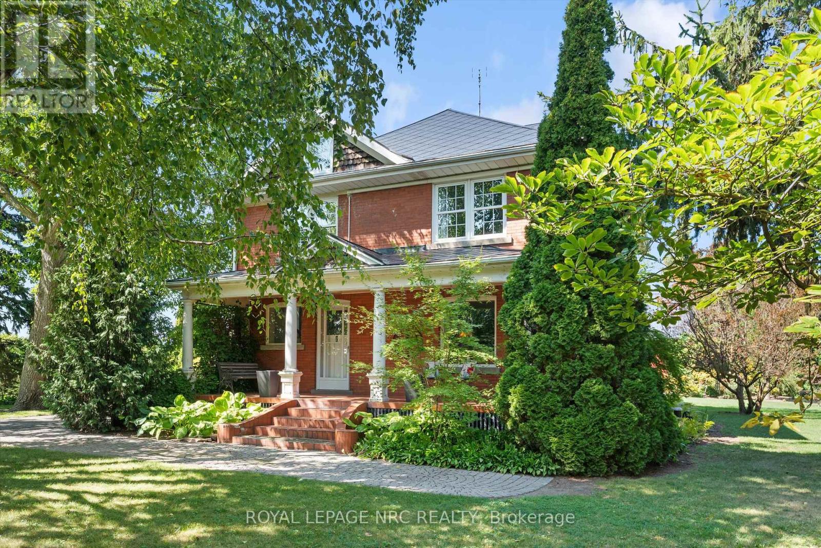 326 Lakeshore Road, Niagara-On-The-Lake, Ontario  L0S 1J0 - Photo 2 - X12420534