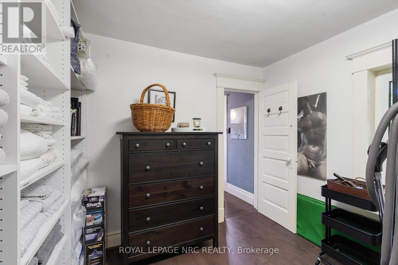 326 Lakeshore Road, Niagara-On-The-Lake, Ontario  L0S 1J0 - Photo 29 - X12420534