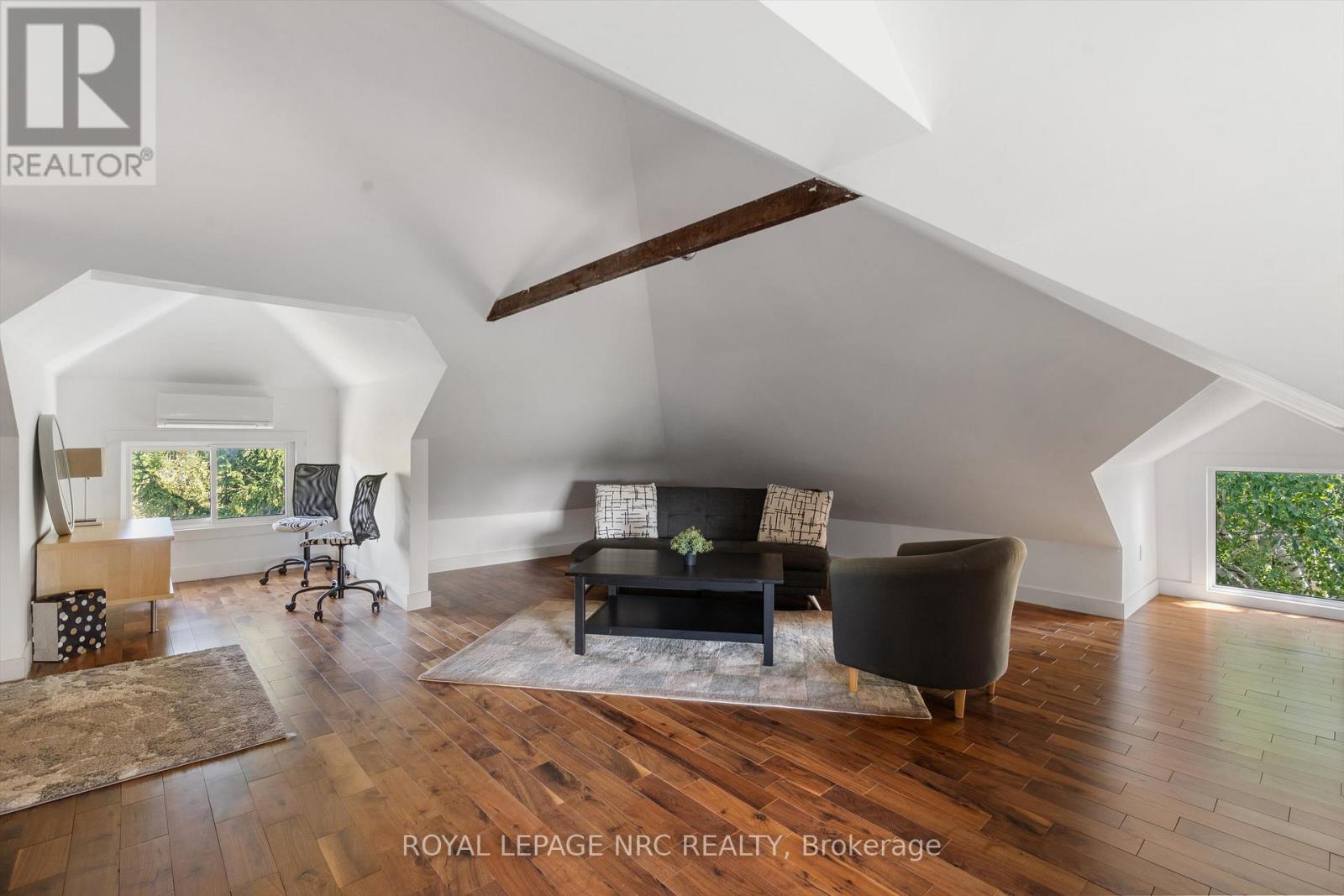 326 Lakeshore Road, Niagara-On-The-Lake, Ontario  L0S 1J0 - Photo 31 - X12420534