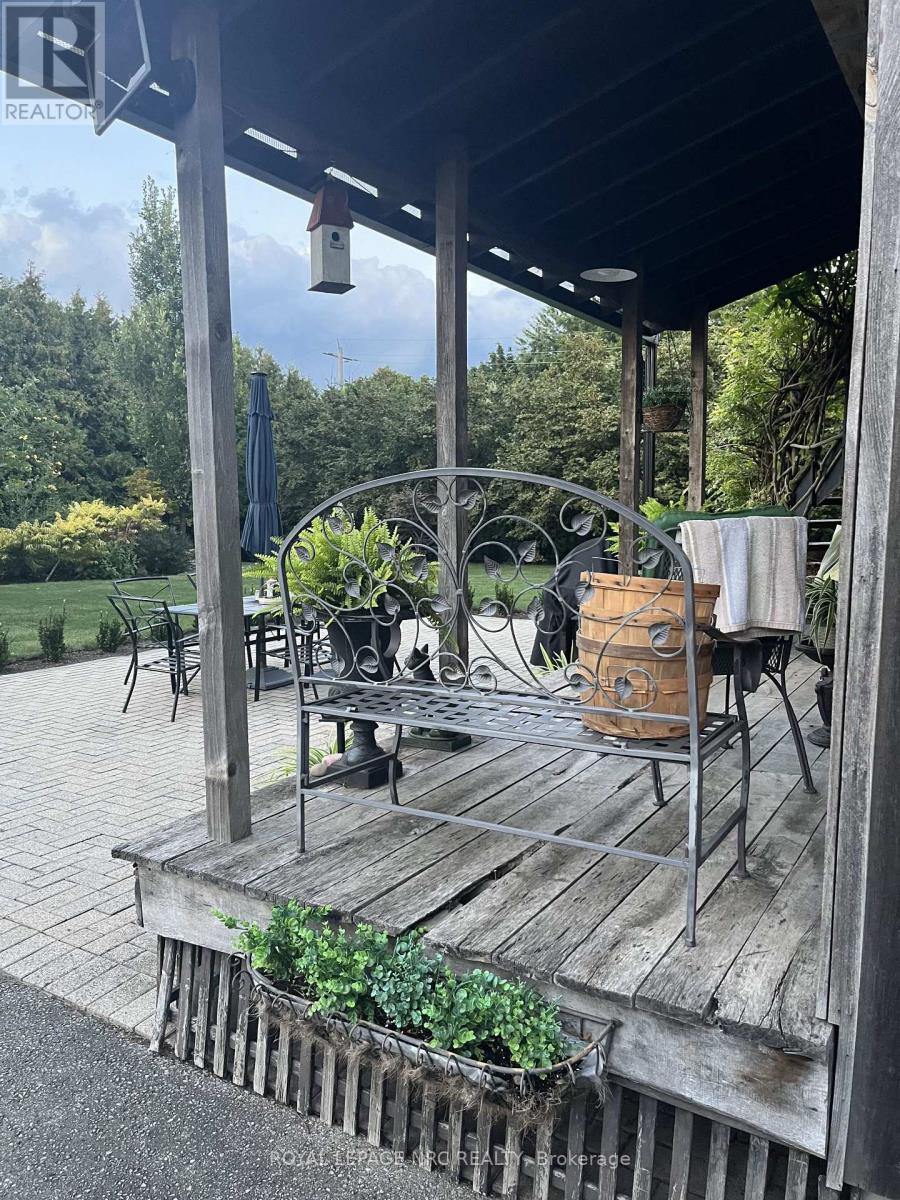 326 Lakeshore Road, Niagara-On-The-Lake, Ontario  L0S 1J0 - Photo 35 - X12420534