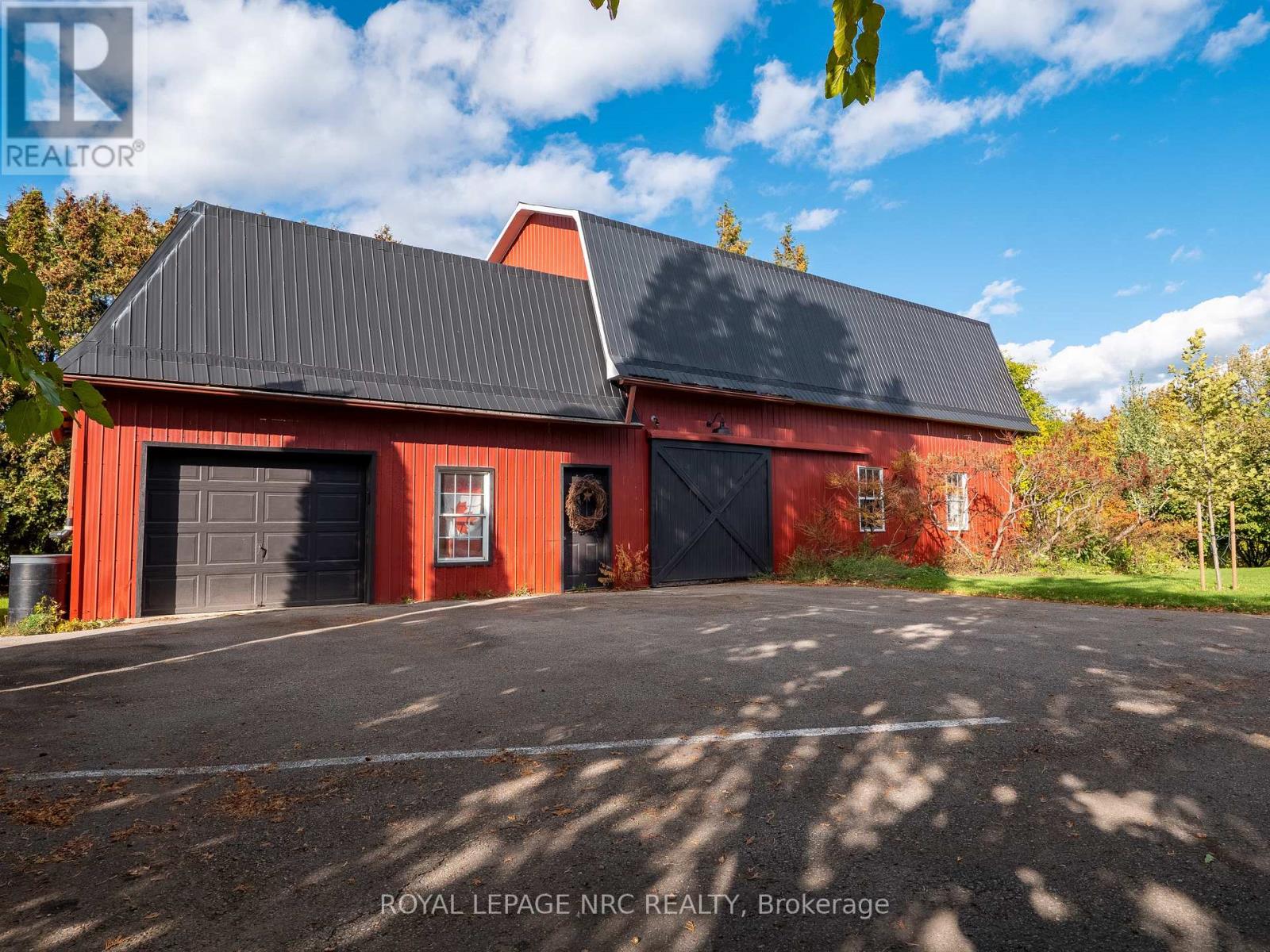 326 Lakeshore Road, Niagara-On-The-Lake, Ontario  L0S 1J0 - Photo 37 - X12420534