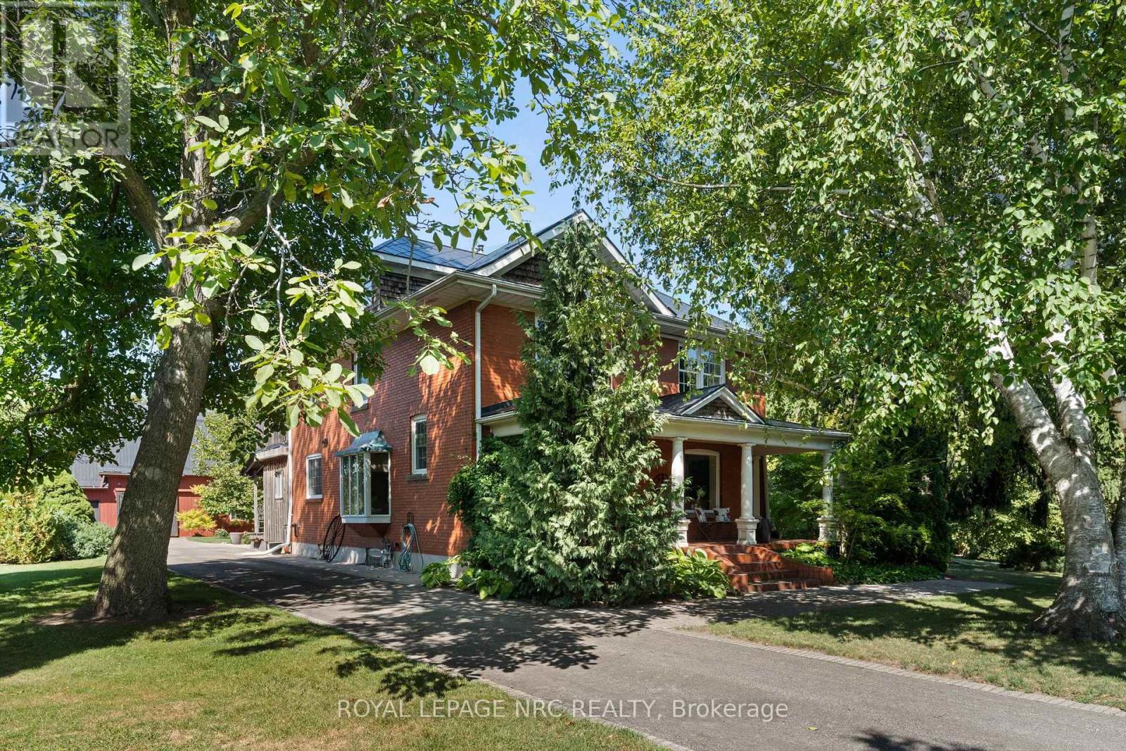 326 Lakeshore Road, Niagara-On-The-Lake, Ontario  L0S 1J0 - Photo 5 - X12420534