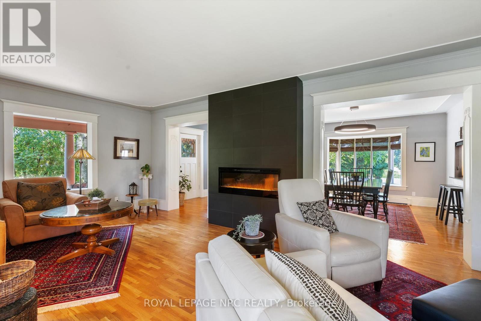326 Lakeshore Road, Niagara-On-The-Lake, Ontario  L0S 1J0 - Photo 7 - X12420534