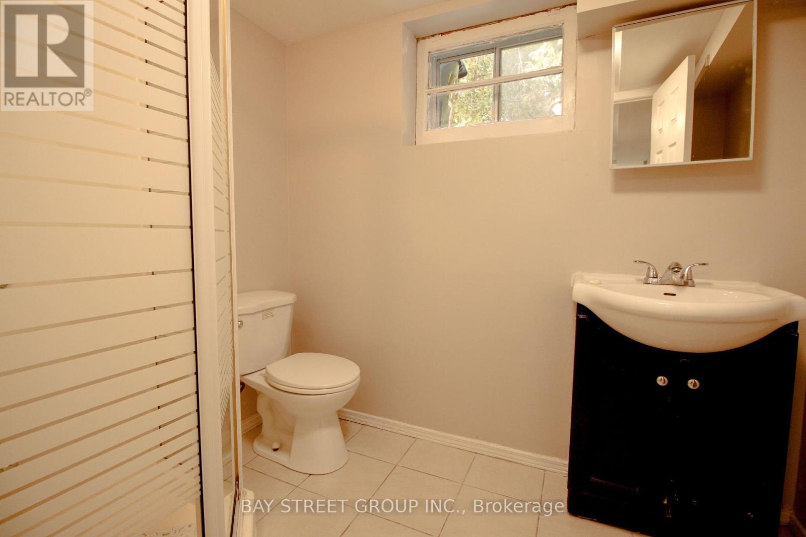 946 Eglinton Avenue E, Toronto, Ontario  M4G 2L3 - Photo 27 - C12420497