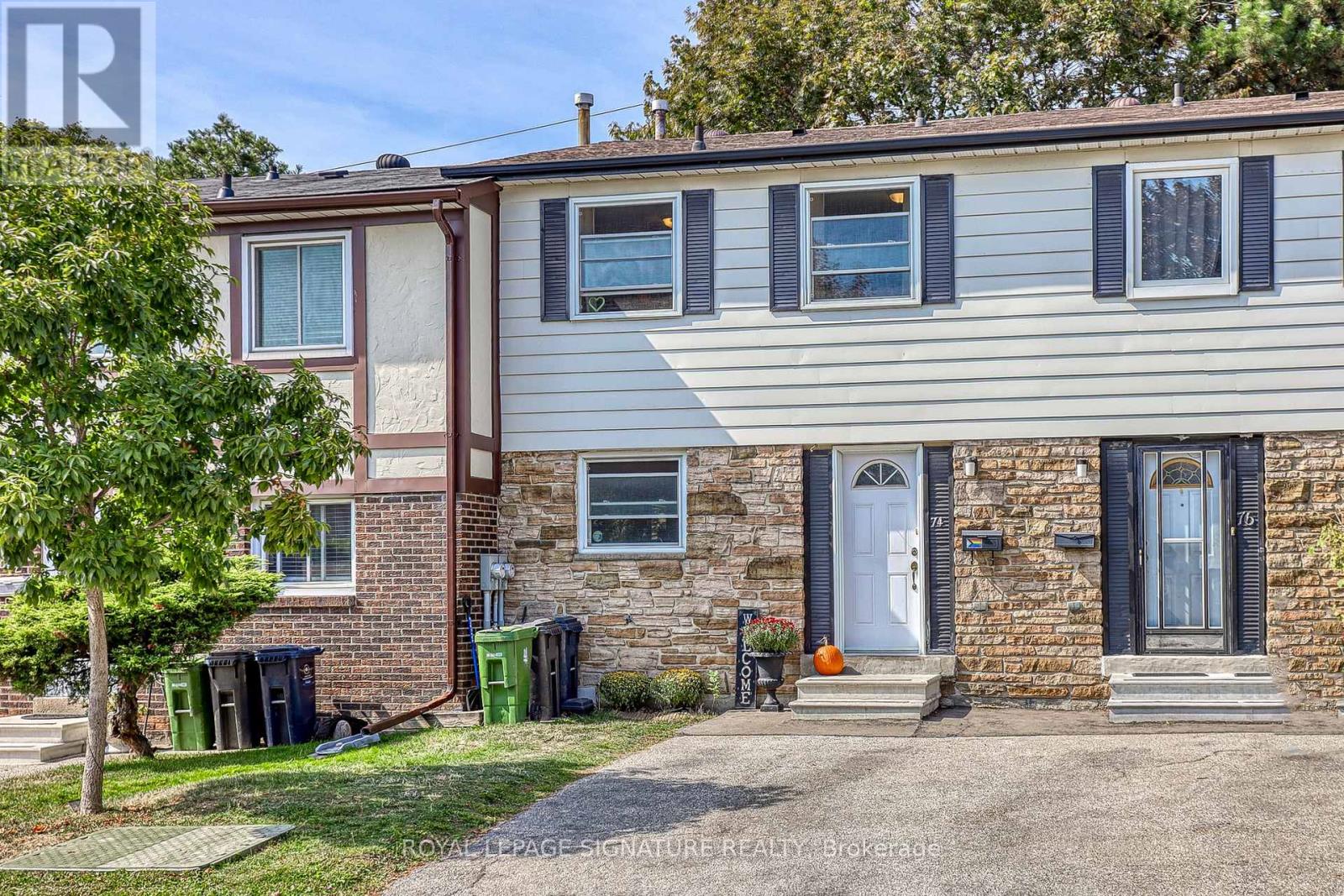 74 Crab Appleway, Toronto, Ontario  M3A 3M7 - Photo 2 - C12420518