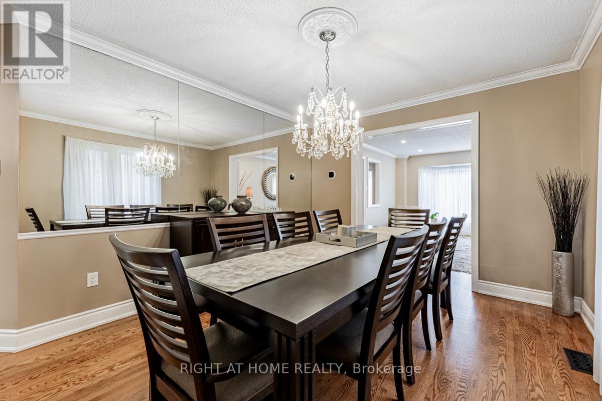 3655 Loyalist Drive, Mississauga, Ontario  L5L 4T6 - Photo 13 - W12420495