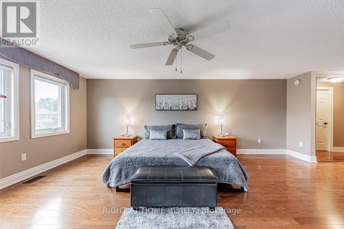 3655 Loyalist Drive, Mississauga, Ontario  L5L 4T6 - Photo 30 - W12420495