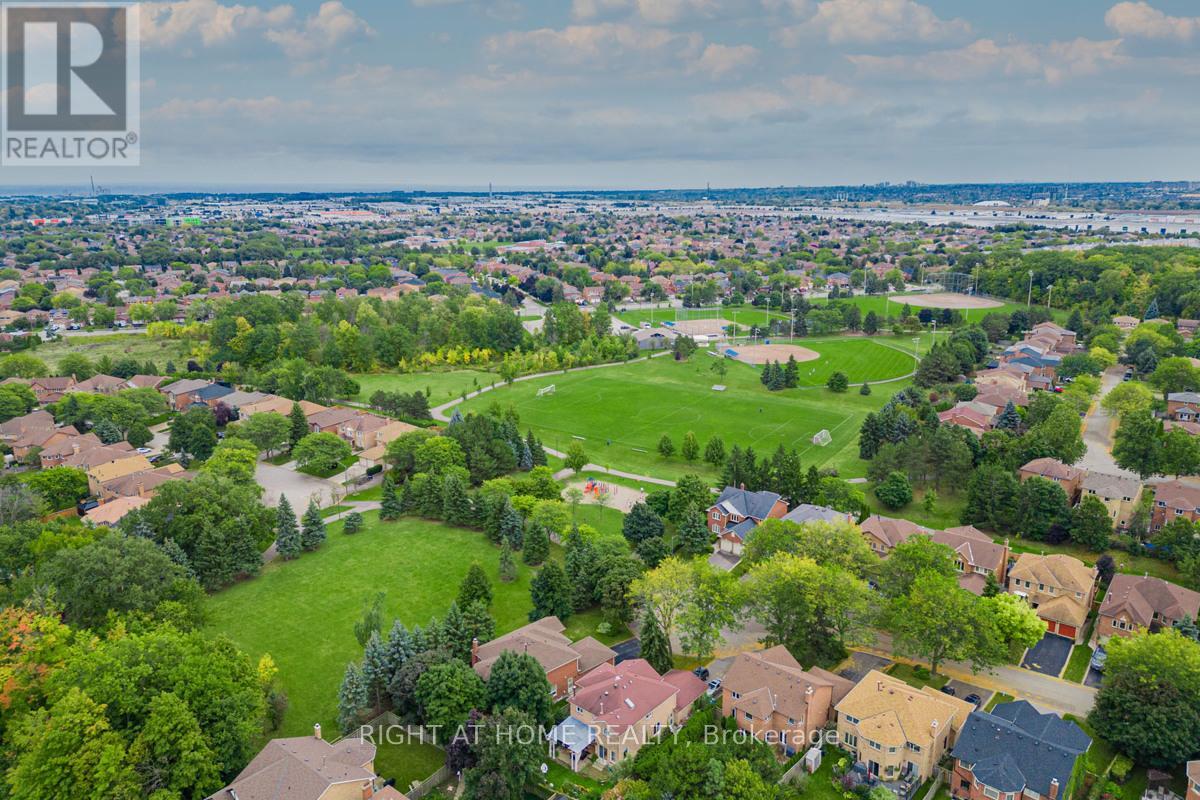 3655 Loyalist Drive, Mississauga, Ontario  L5L 4T6 - Photo 45 - W12420495