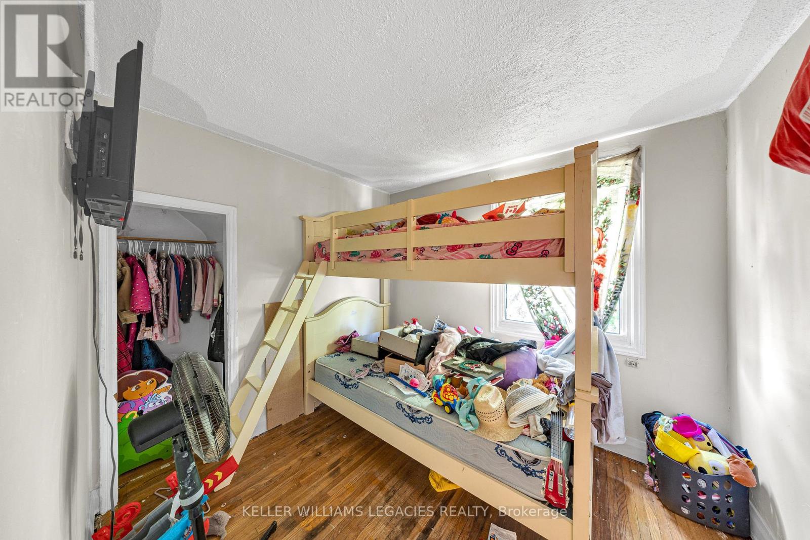 710 Cameron Street, Peterborough Central (North), Ontario  K9J 3Z8 - Photo 10 - X12420489