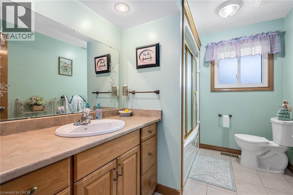 54 Valley Road, St. Catharines, Ontario  L2S 1Y6 - Photo 13 - 40772380
