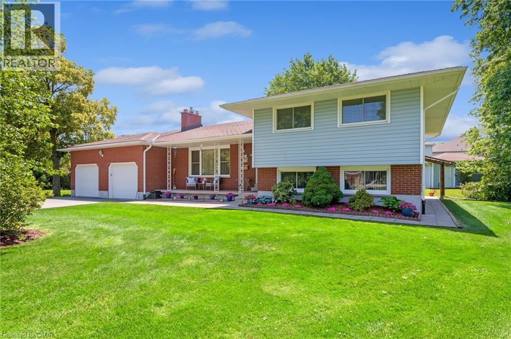 54 Valley Road, St. Catharines, Ontario  L2S 1Y6 - Photo 3 - 40772380