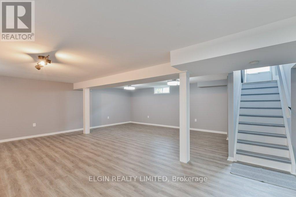 20 Farmington Drive, St. Thomas, Ontario  N5R 5X4 - Photo 15 - X12420567