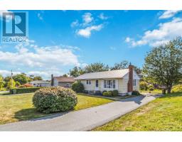 17 Alberta Street, Dartmouth, Ca