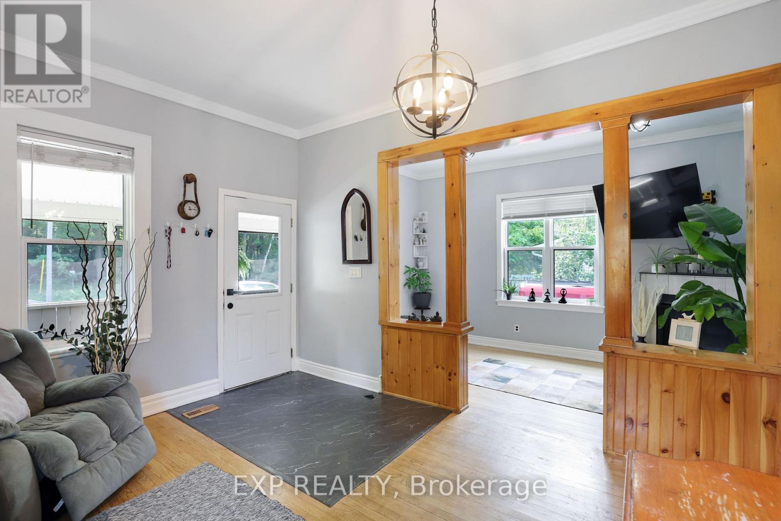 55 Division Street N, Mcnab/braeside, Ontario  K7S 3B9 - Photo 8 - X12420555