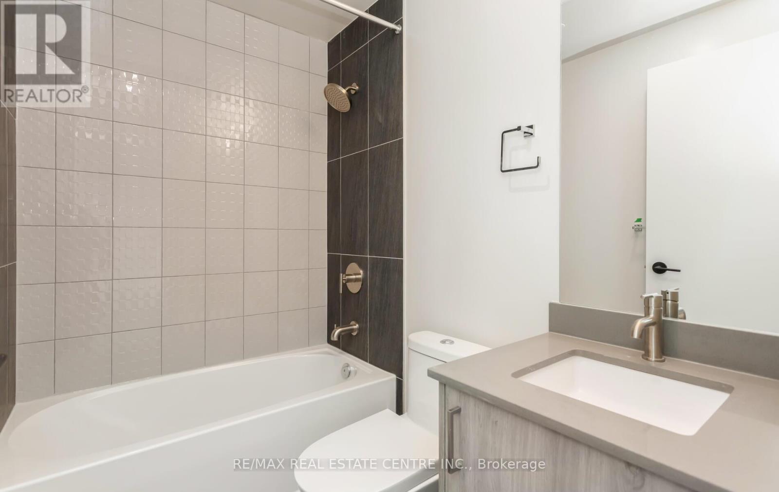 1701 - 8010 Derry Road, Milton, Ontario  L9T 3L3 - Photo 11 - W12420541
