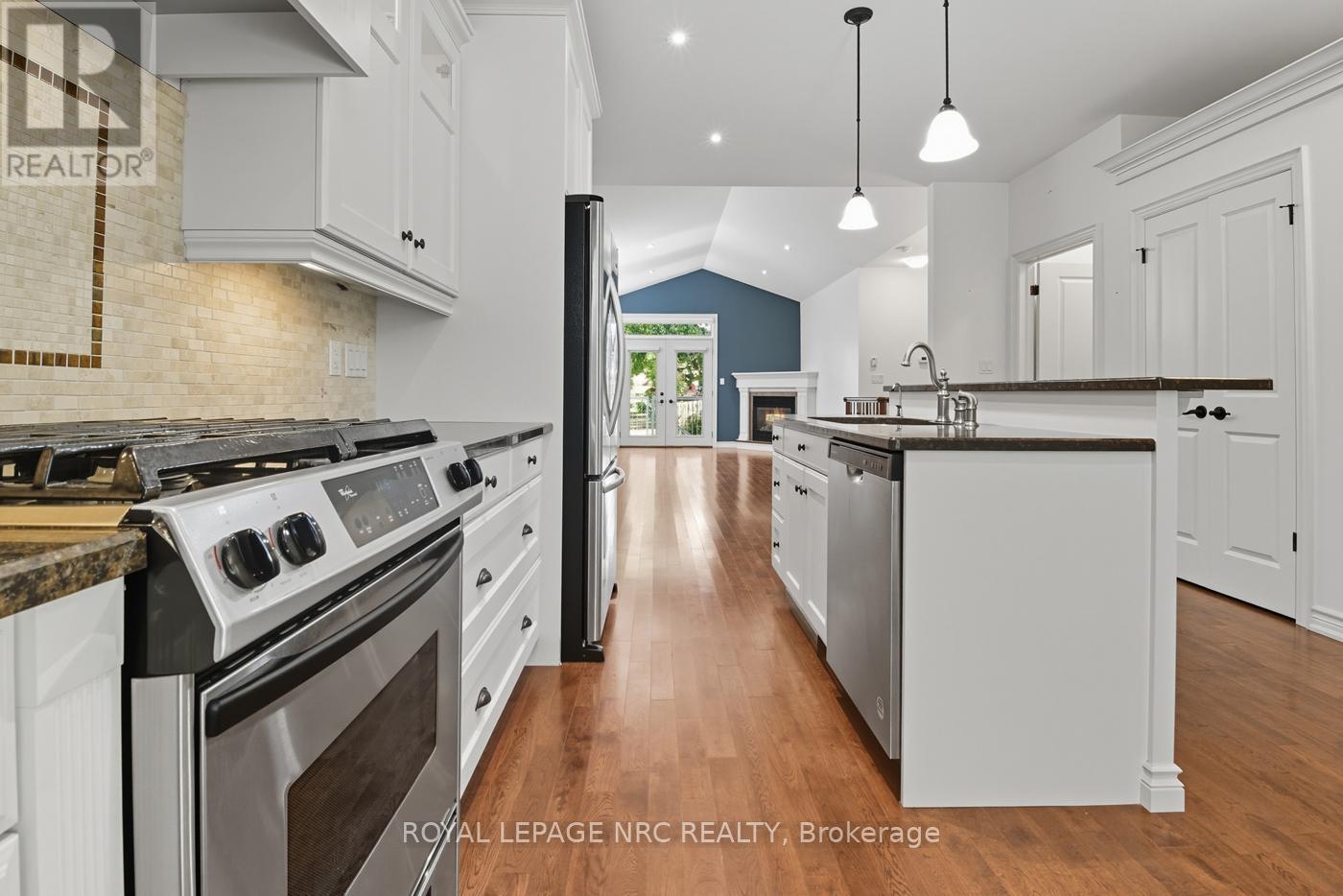 14 - 409 Niagara Street, St. Catharines, Ontario  L2M 4V9 - Photo 10 - X12420547
