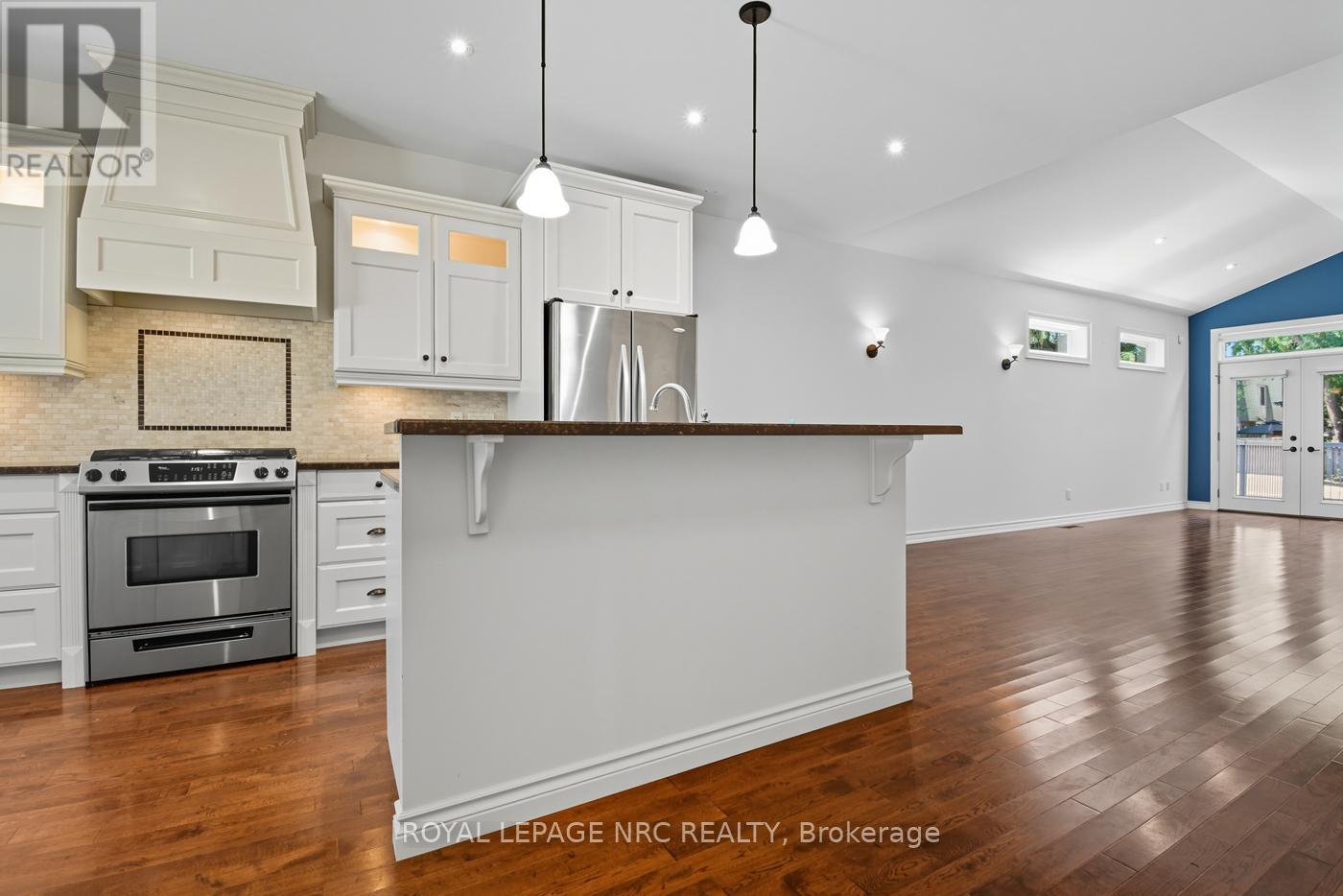 14 - 409 Niagara Street, St. Catharines, Ontario  L2M 4V9 - Photo 8 - X12420547
