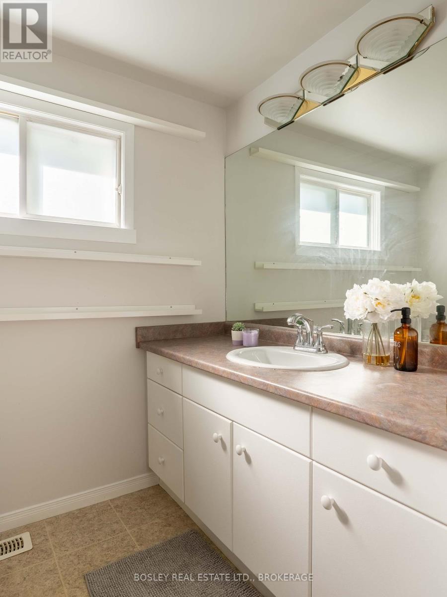 4 Firelane 10, Niagara-On-The-Lake, Ontario  L0S 1J0 - Photo 16 - X12420558