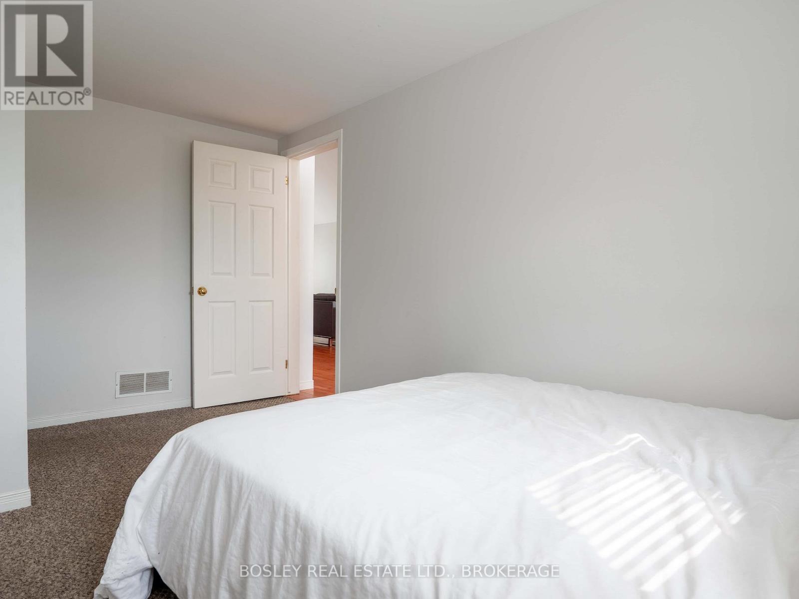 4 Firelane 10, Niagara-On-The-Lake, Ontario  L0S 1J0 - Photo 19 - X12420558