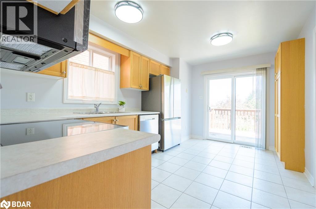 5 Brown Wood Drive, Barrie, Ontario  L4M 6N4 - Photo 13 - 40755112