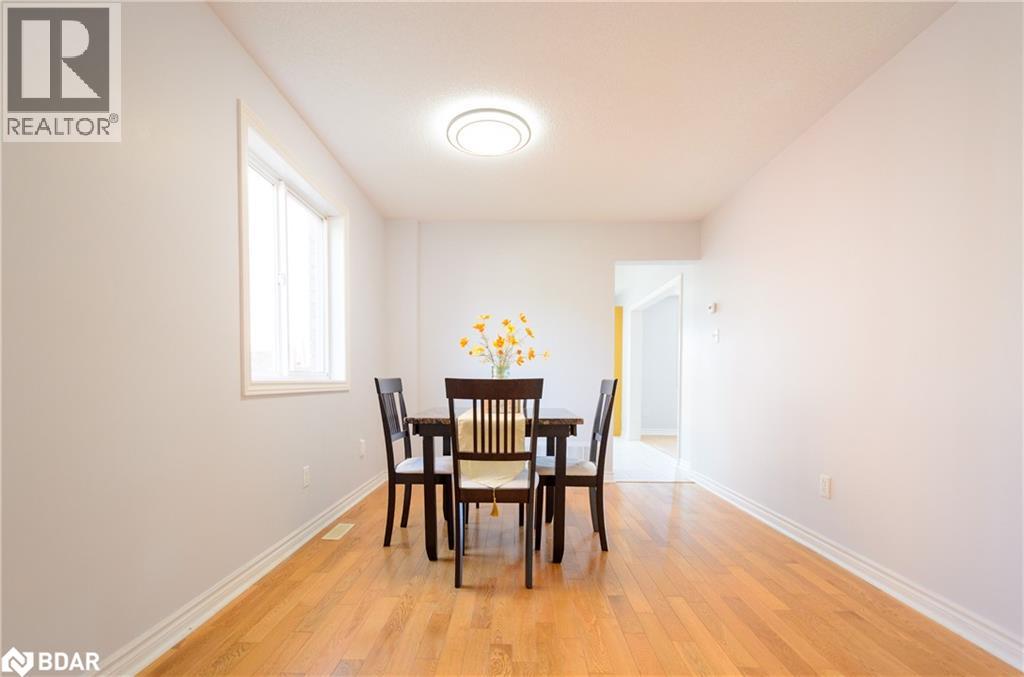5 Brown Wood Drive, Barrie, Ontario  L4M 6N4 - Photo 4 - 40755112