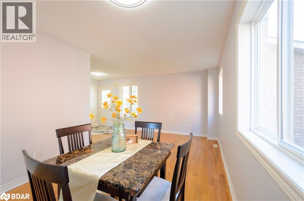 5 Brown Wood Drive, Barrie, Ontario  L4M 6N4 - Photo 6 - 40755112